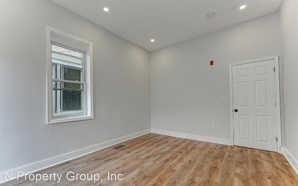 2243 Park Ave - Photo 10