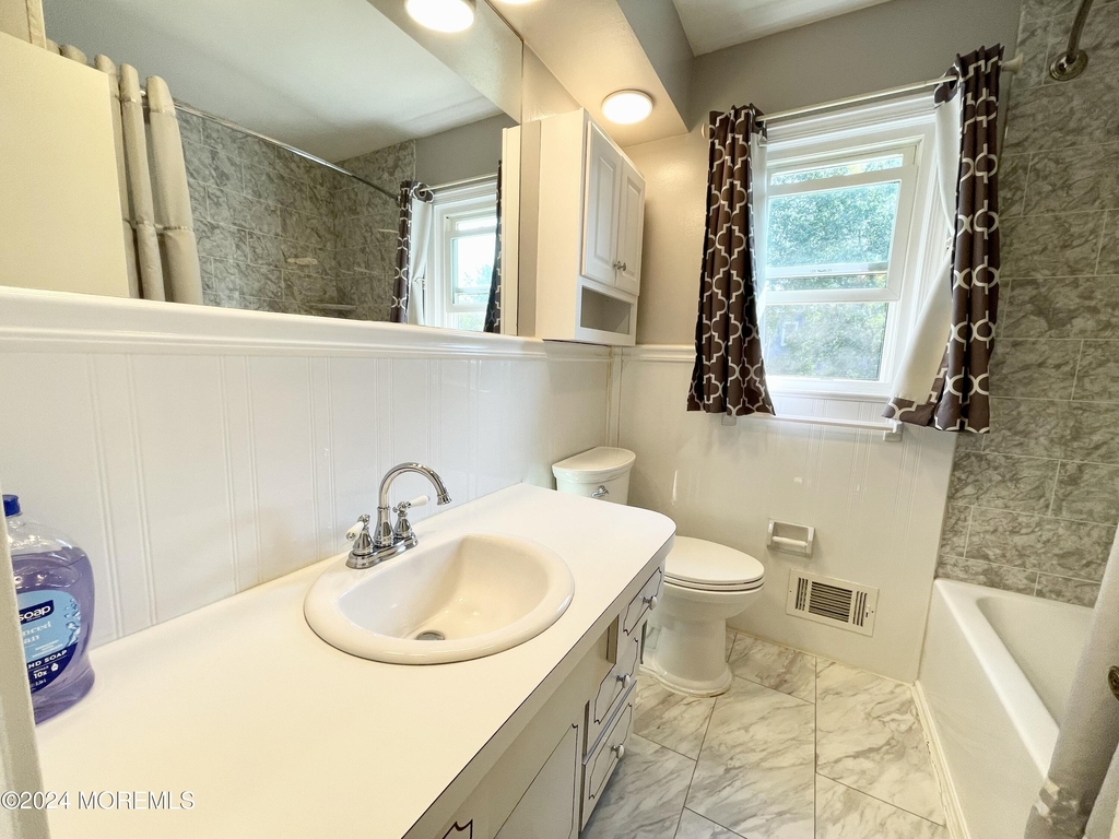 266 Brighton Avenue - Photo 15