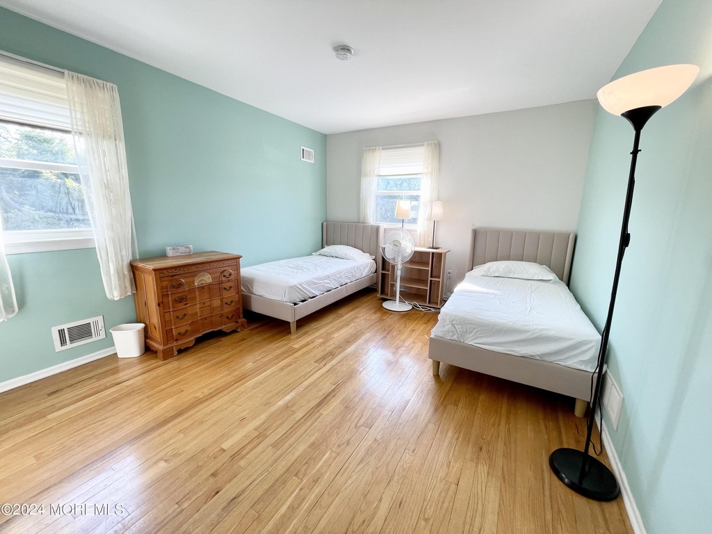 266 Brighton Avenue - Photo 14