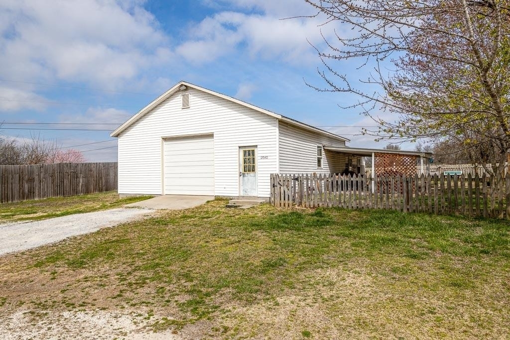 12842 Ruby  Rd - Photo 28