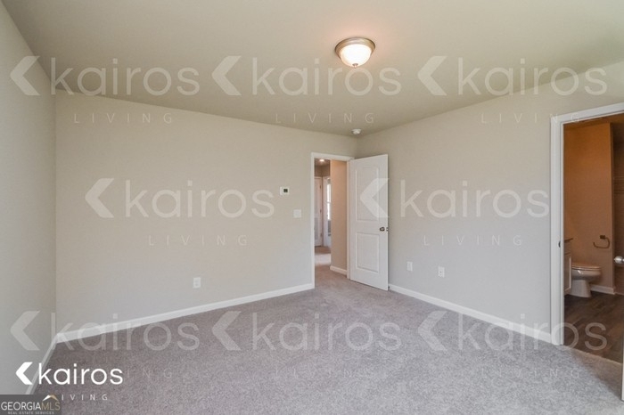 215 Hawthorn Trail - Photo 10