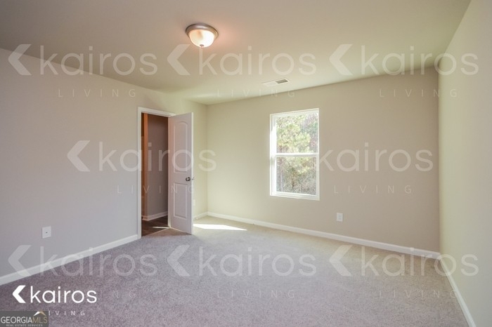 215 Hawthorn Trail - Photo 13