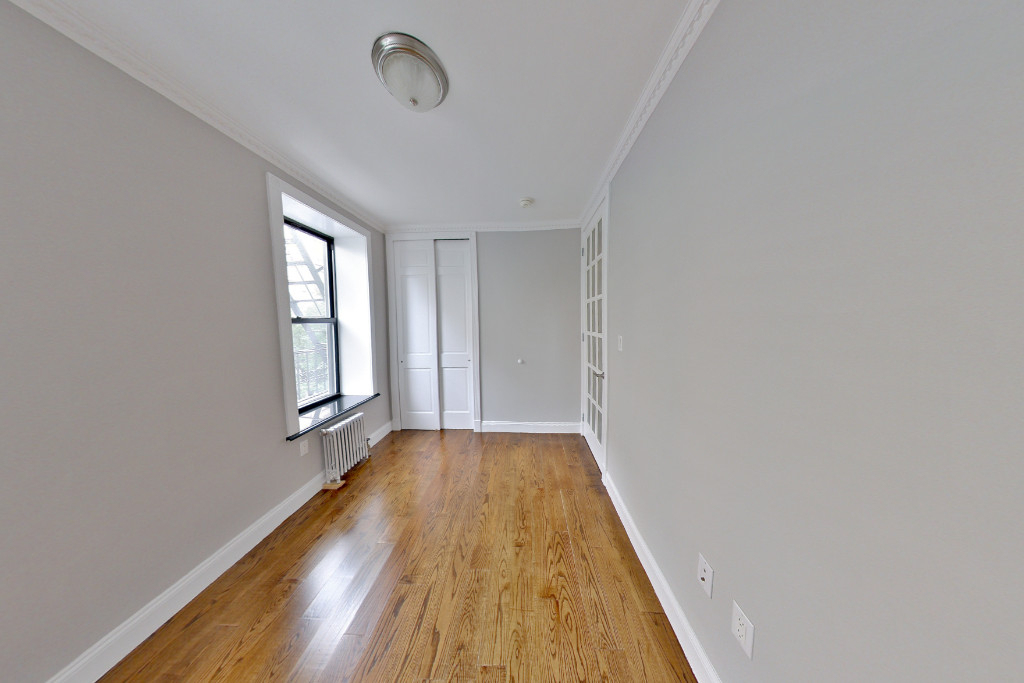 East 100th Street, Unit 3b - Photo 4