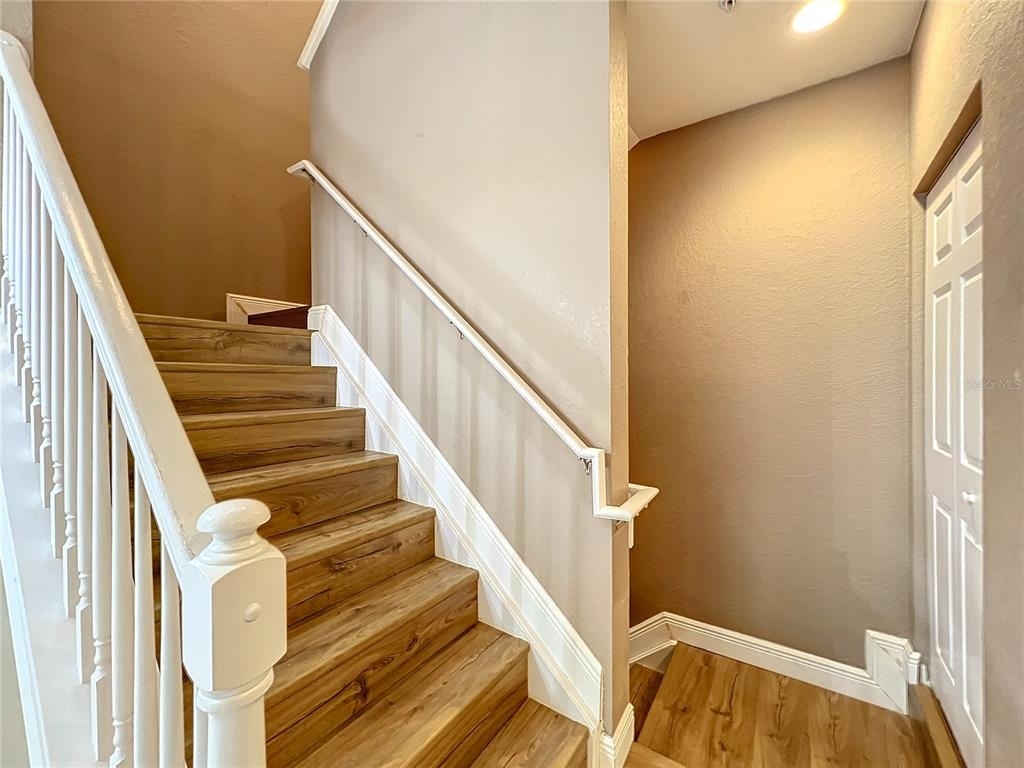 2586 Grand Central Parkway - Photo 9