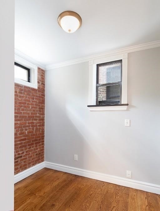 439 West 50th Street - Photo 3