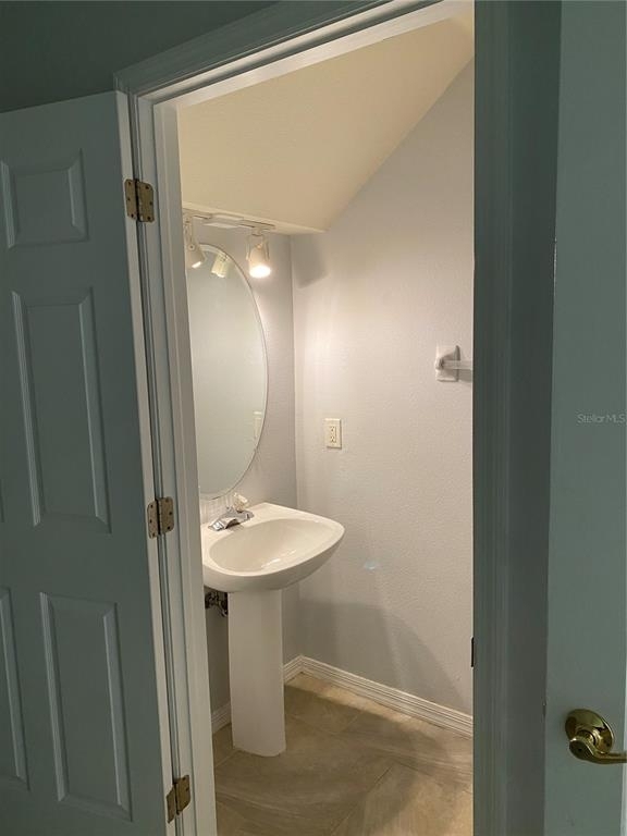 8917 Casablanca Way - Photo 14