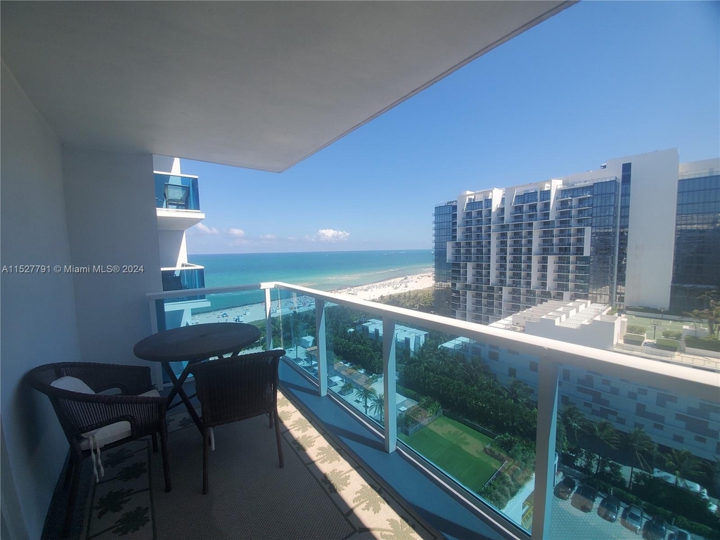 2301 Collins Ave - Photo 11