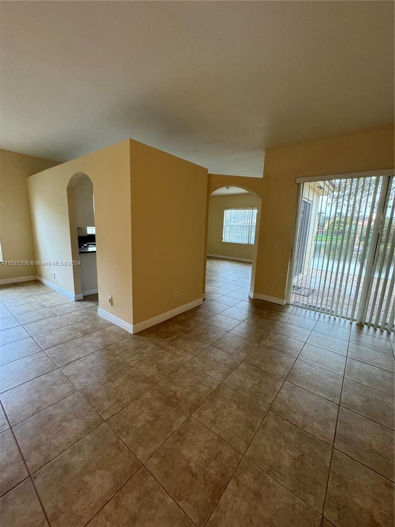 12860 Sw 51st St - Photo 24