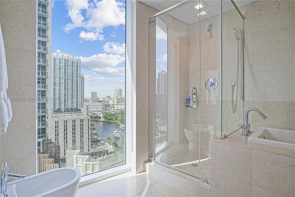 475 Brickell Ave - Photo 14