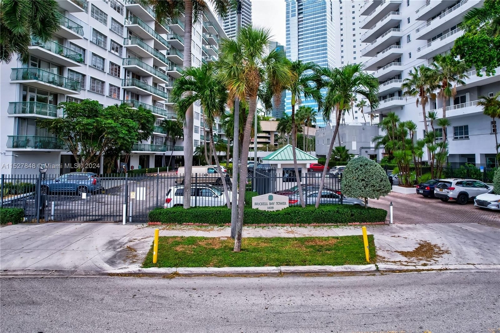 1408 Brickell Bay Dr - Photo 0