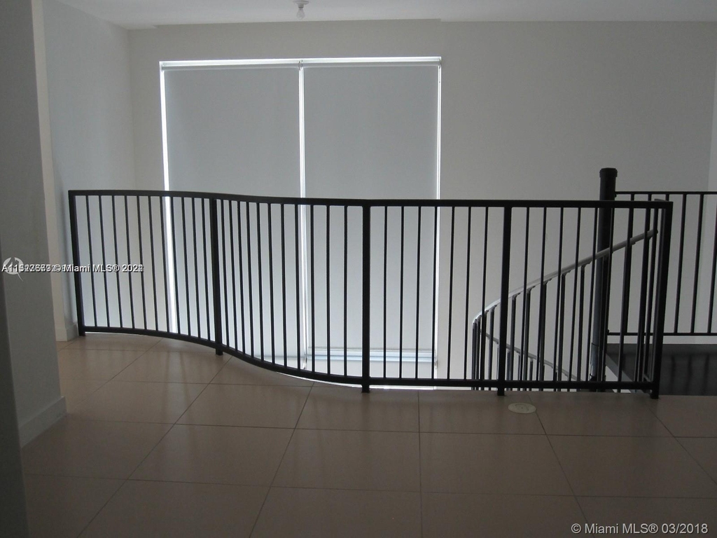 300 S Biscayne Blvd - Photo 8