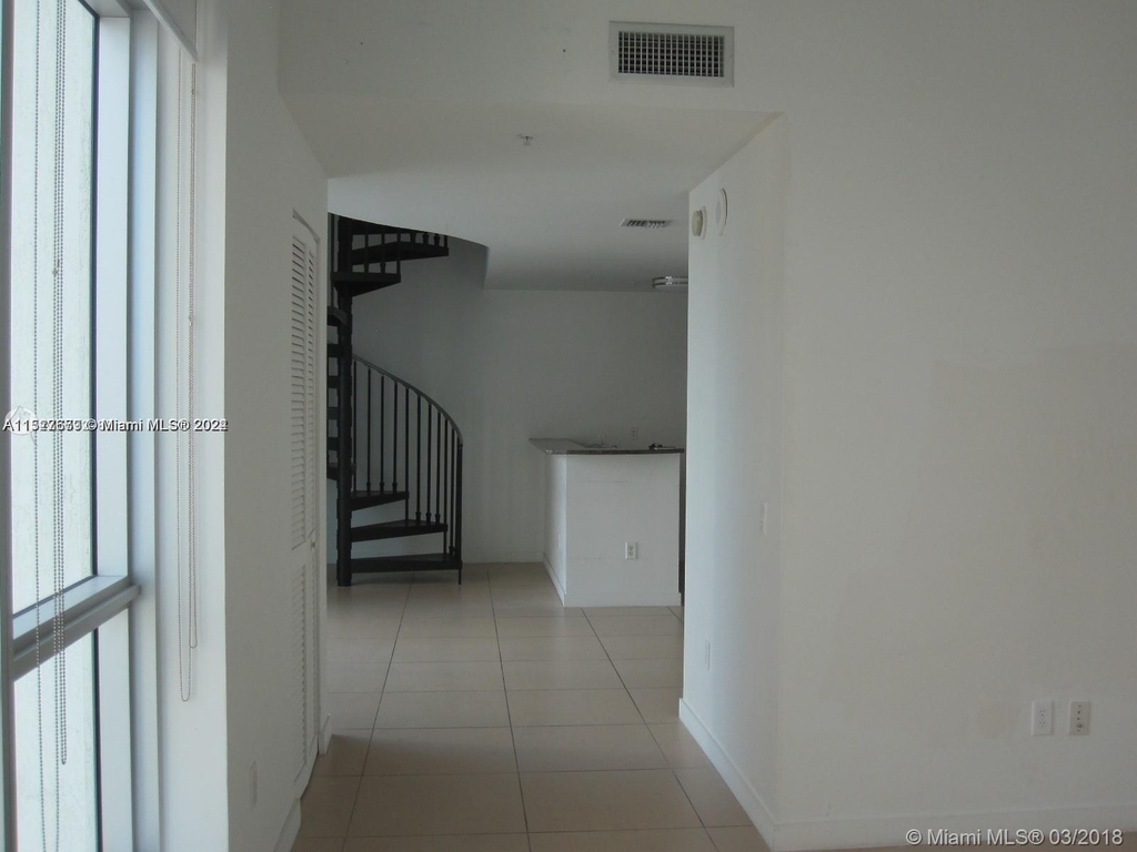 300 S Biscayne Blvd - Photo 12