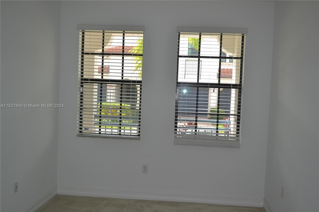 11643 Sw 13th Ct - Photo 15