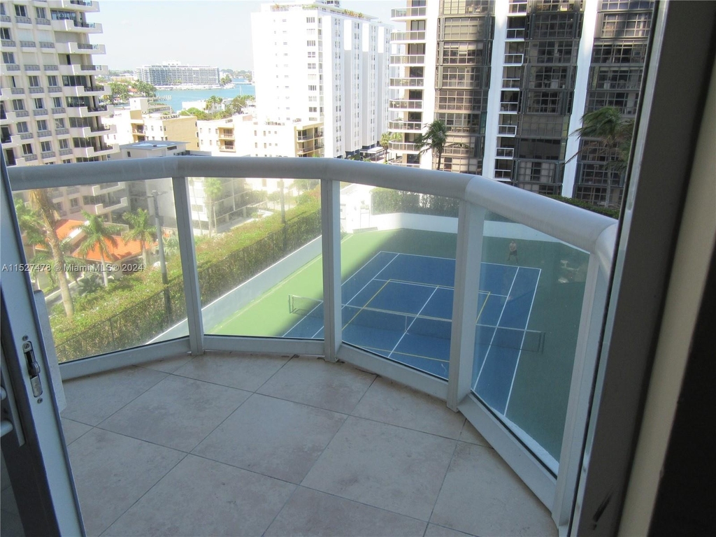 6365 Collins Ave - Photo 5