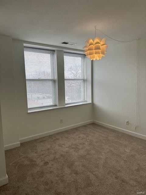 5330 Pershing Avenue - Photo 4