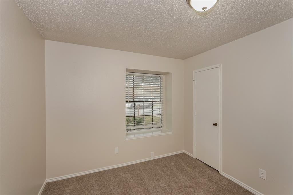 5305 Virburnum Court - Photo 11