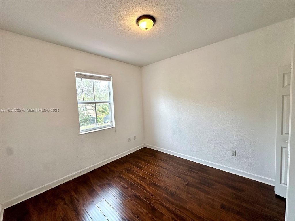 20733 Ne 10th Ct - Photo 19