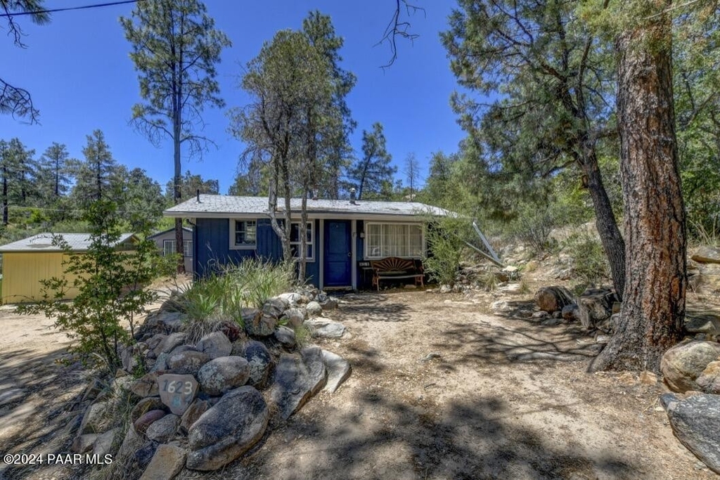 1623 Idylwild Road - Photo 0