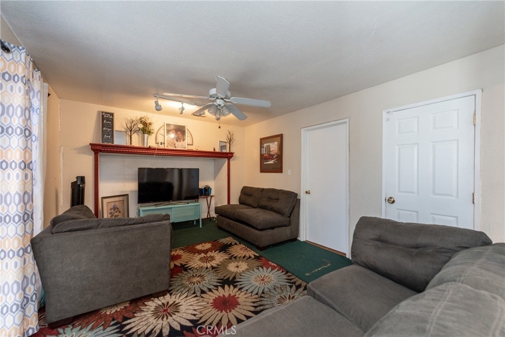 24301 Gabriel Street - Photo 11