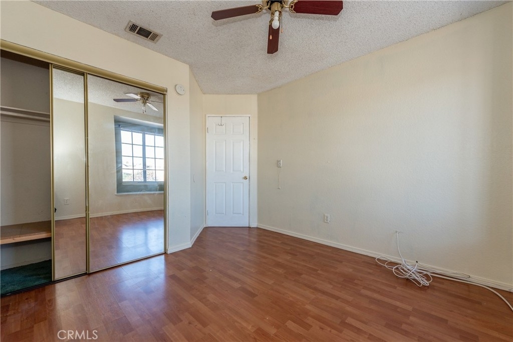 24301 Gabriel Street - Photo 23