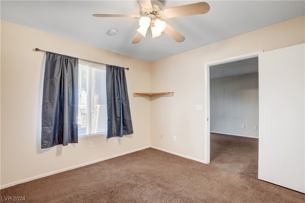 8070 Russell - Photo 15