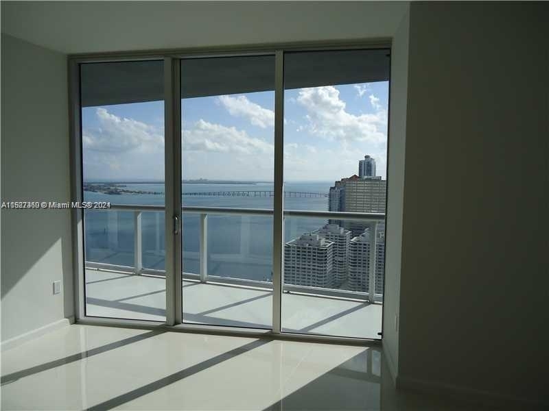 495 Brickell Ave - Photo 3