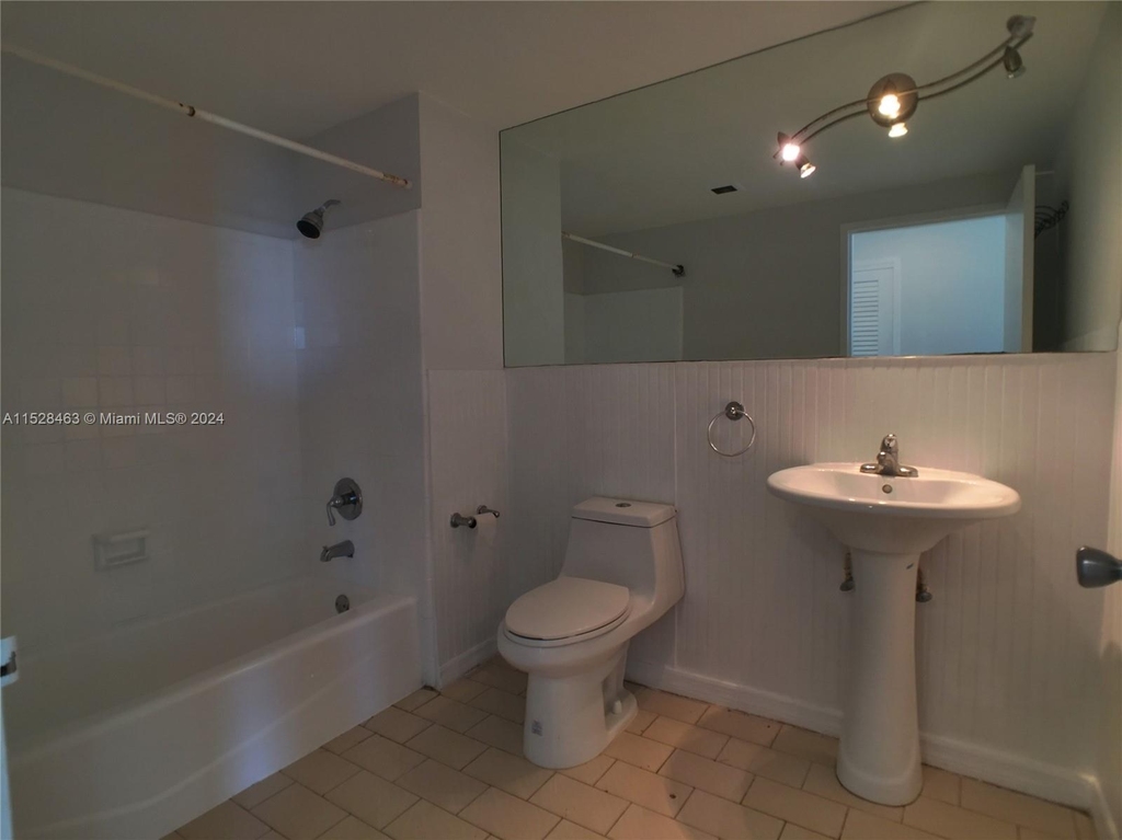 1250 West Ave - Photo 11