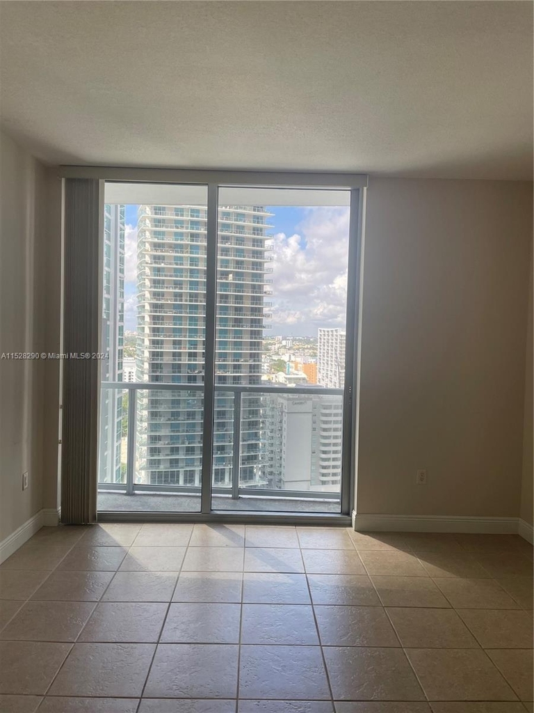 1060 Brickell Av - Photo 7