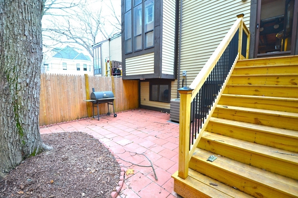 36 Irving St. - Photo 23