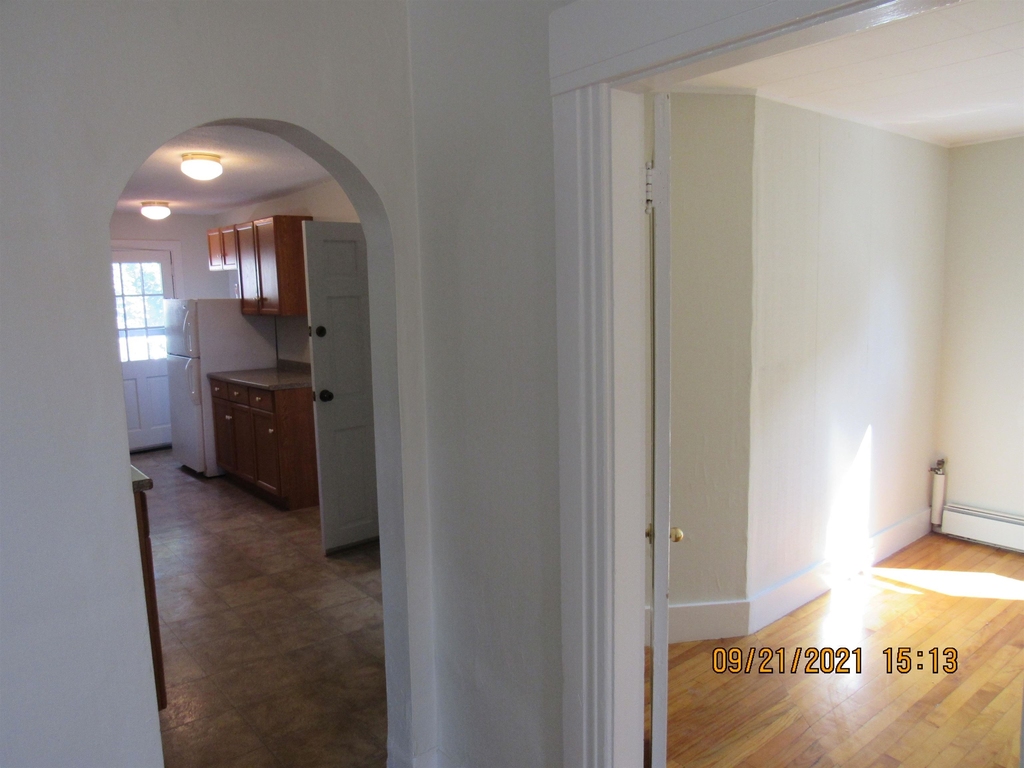 481 Hall Street - Photo 3