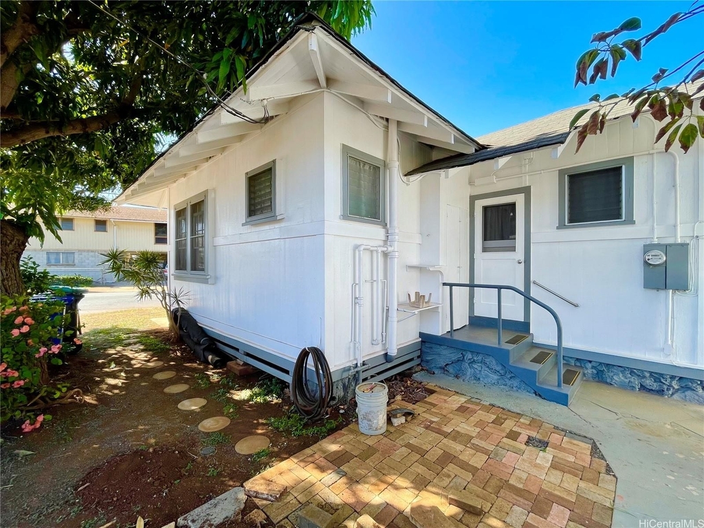 3118 Kaimuki Avenue - Photo 0