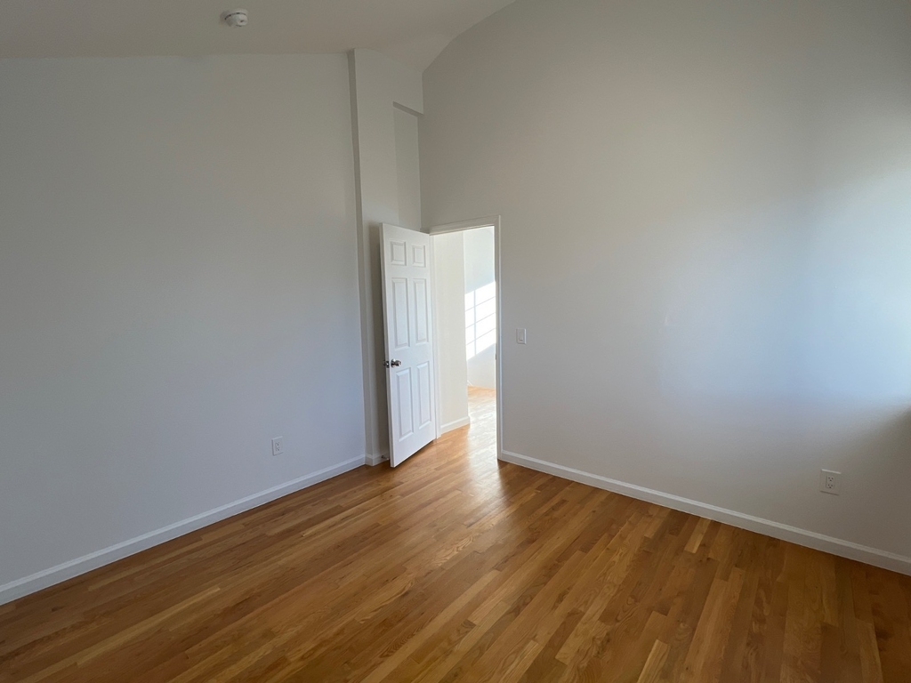 1215 Mason Ave - Photo 14