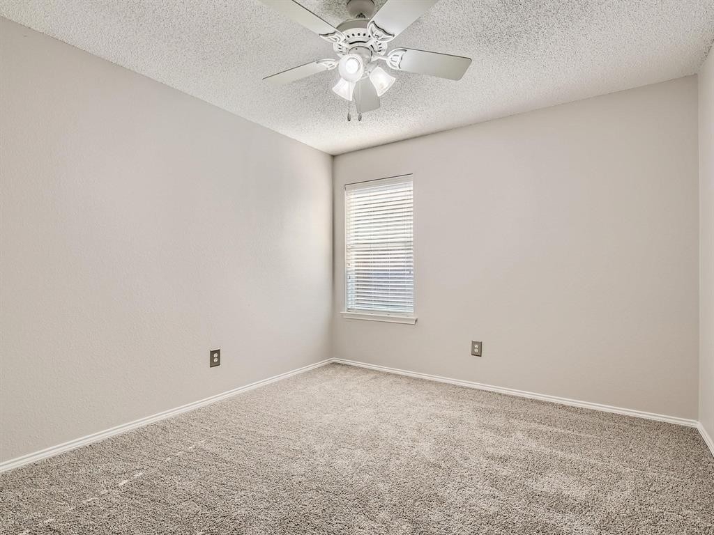 2917 Vicksburg Lane - Photo 3