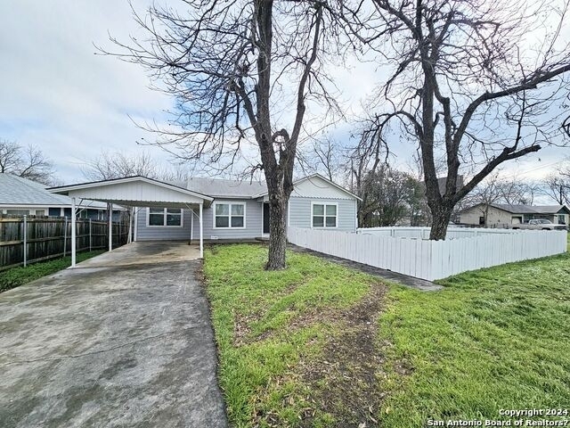 1445 Hillview Ave - Photo 1