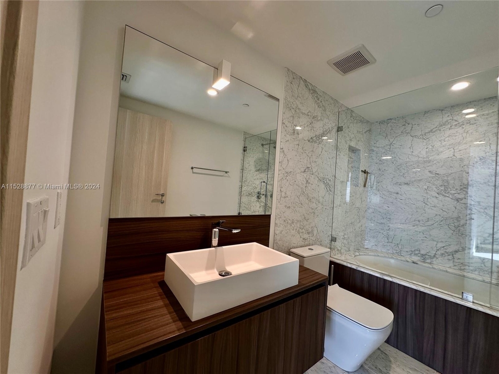 1000 Brickell Plz - Photo 28