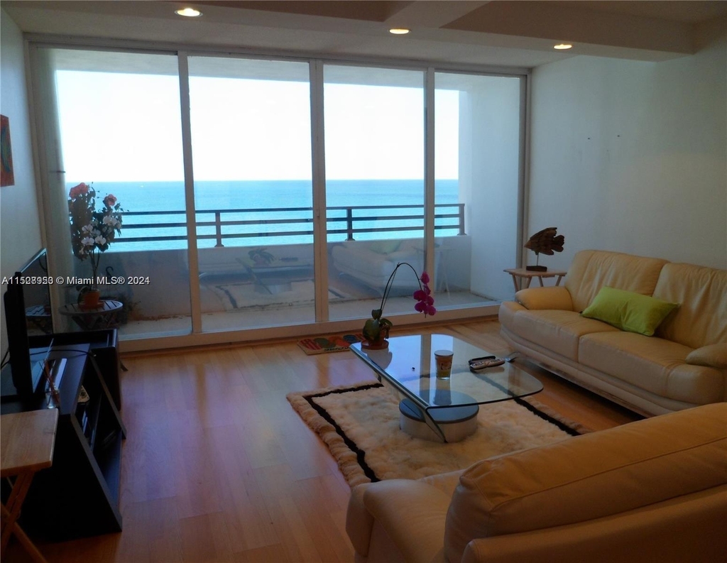 3505 S Ocean Dr - Photo 1