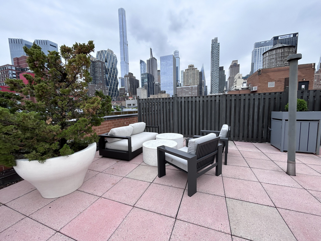 West 53rd Street - Photo 13