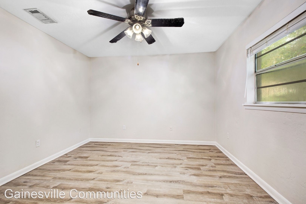 2330 Sw 35th Place - Photo 29