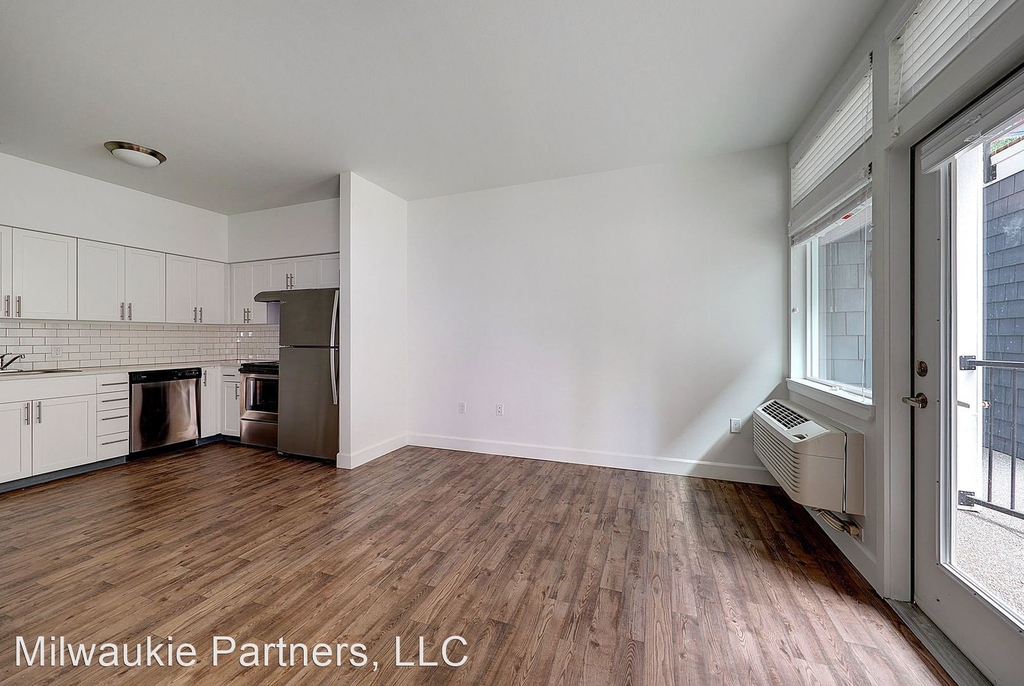 7510 Se Milwaukie Avenue - Photo 3