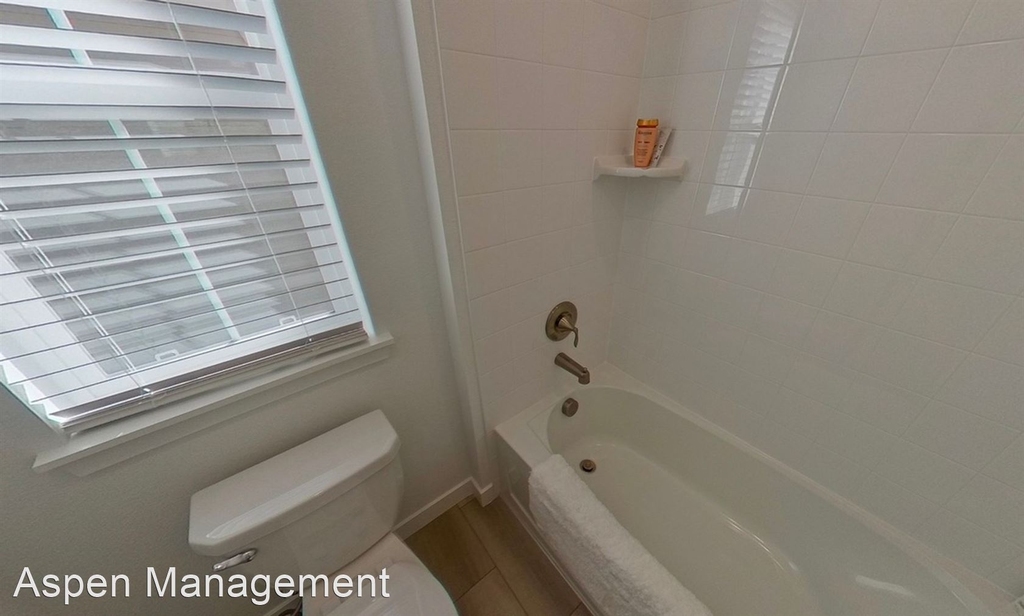 854 Foxglove Street - Photo 22