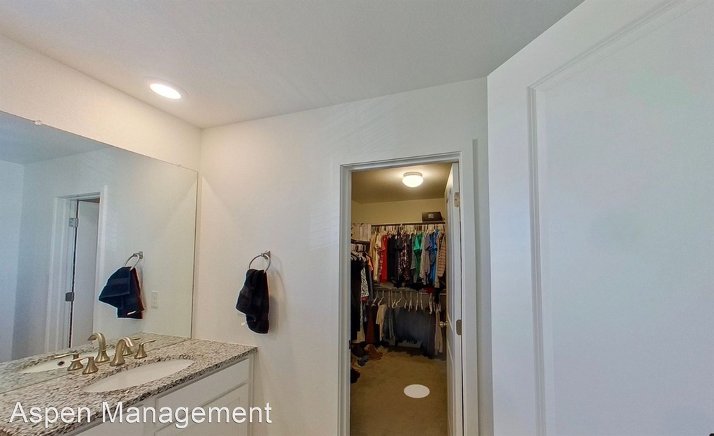 854 Foxglove Street - Photo 20