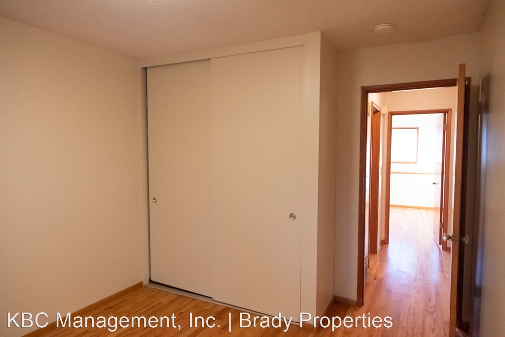 9050 Sw 38th Ave - Photo 16