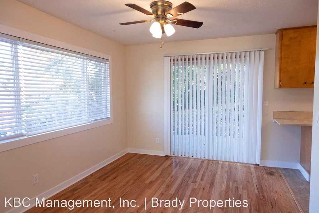 9050 Sw 38th Ave - Photo 10