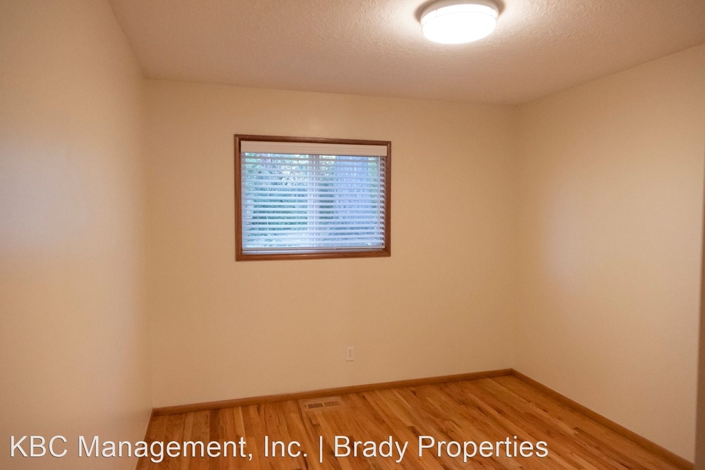 9050 Sw 38th Ave - Photo 15