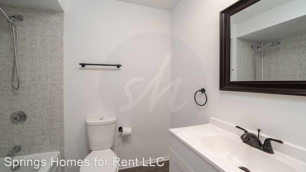 935 Saturn Dr #204 - Photo 7