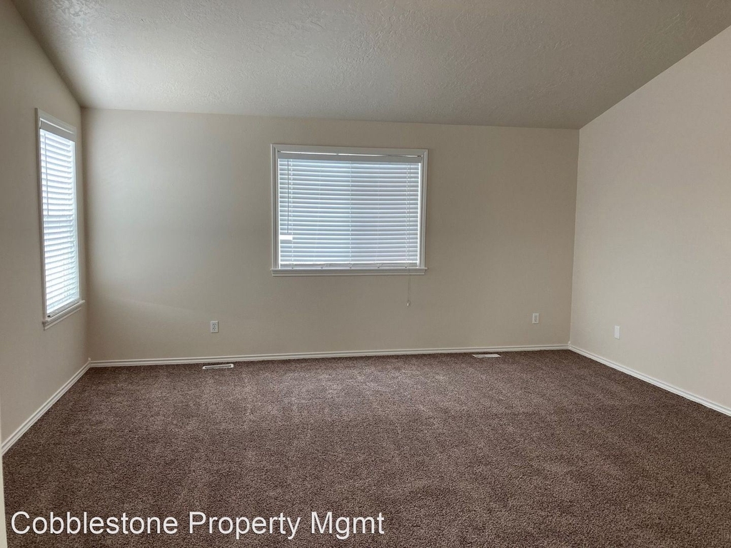 5193 N Toscana Ave - Photo 8