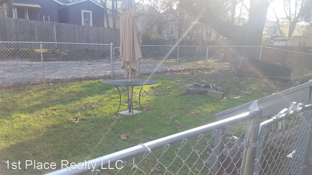 2420 Adams Avenue - Photo 2