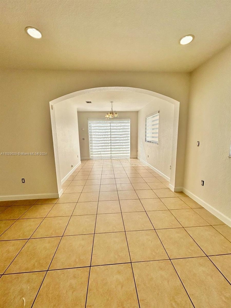 13520 Sw 255th Ter - Photo 1