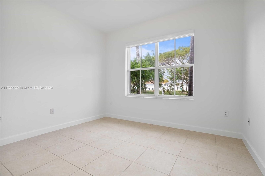 13520 Sw 255th Ter - Photo 20