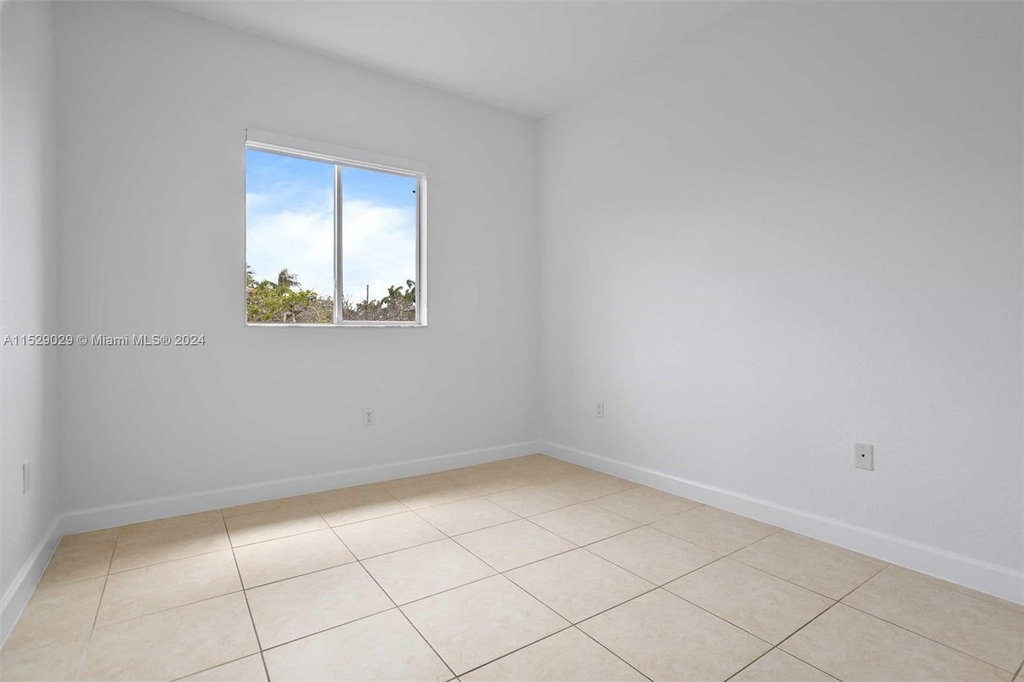 13520 Sw 255th Ter - Photo 35